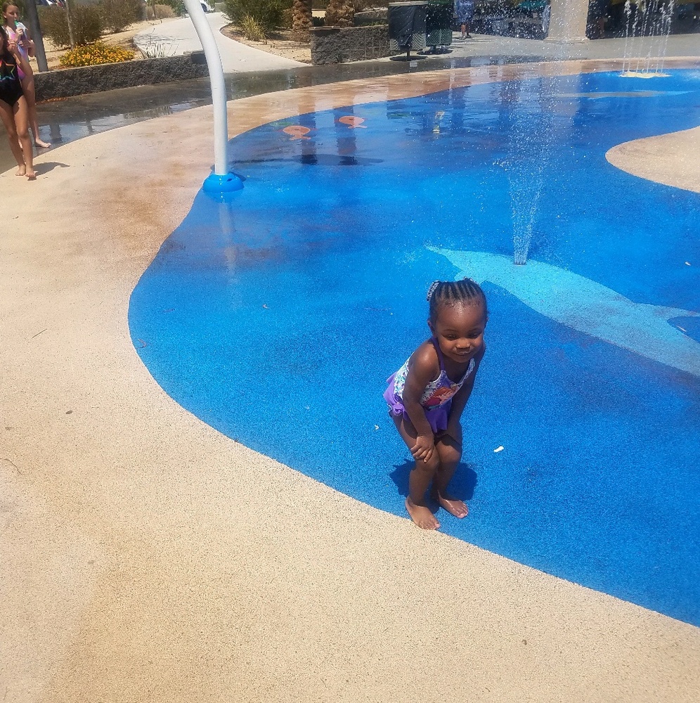 Meet your Posher, Stephanie